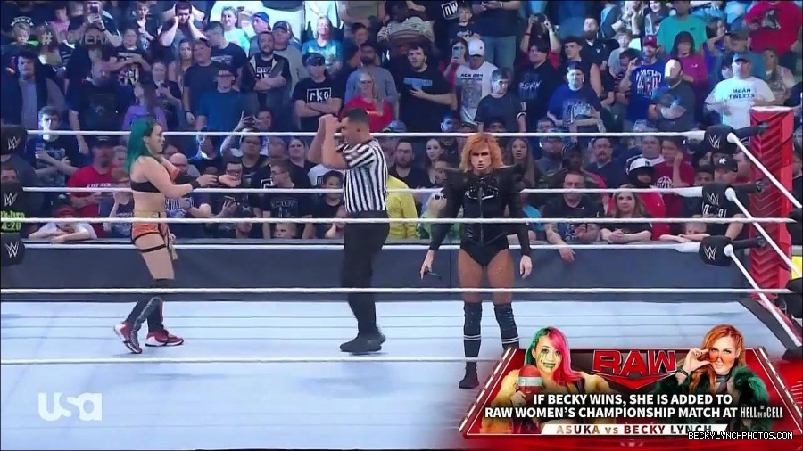 WWE_Monday_Night_Raw_2022_05_23_720p_HDTV_x264-NWCHD_mp4_007069369.jpg