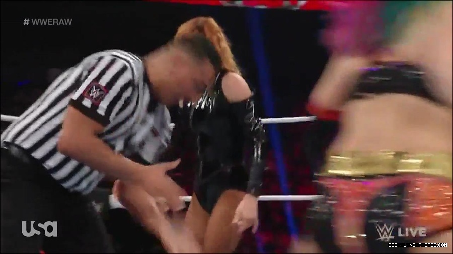 WWE_Monday_Night_Raw_2022_05_23_720p_HDTV_x264-NWCHD_mp4_007084584.jpg