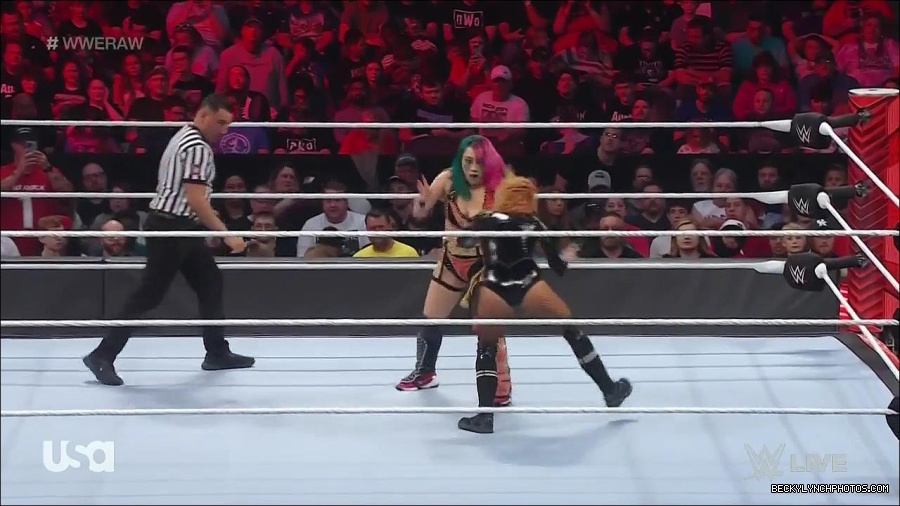 WWE_Monday_Night_Raw_2022_05_23_720p_HDTV_x264-NWCHD_mp4_007087387.jpg