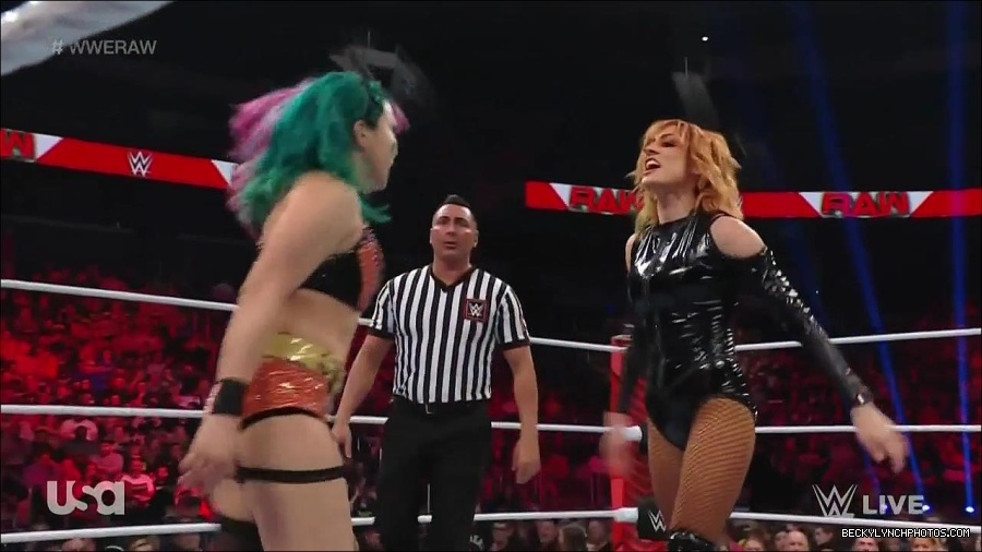 WWE_Monday_Night_Raw_2022_05_23_720p_HDTV_x264-NWCHD_mp4_007091792.jpg