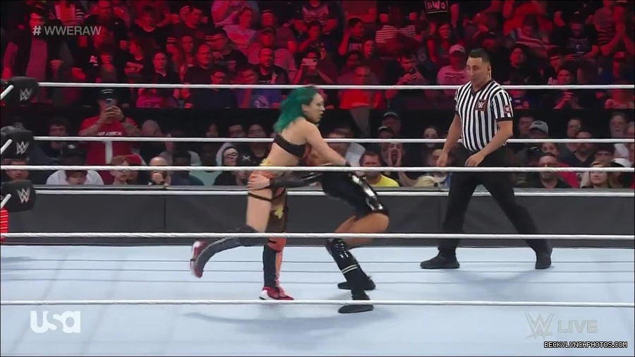 WWE_Monday_Night_Raw_2022_05_23_720p_HDTV_x264-NWCHD_mp4_007092592.jpg