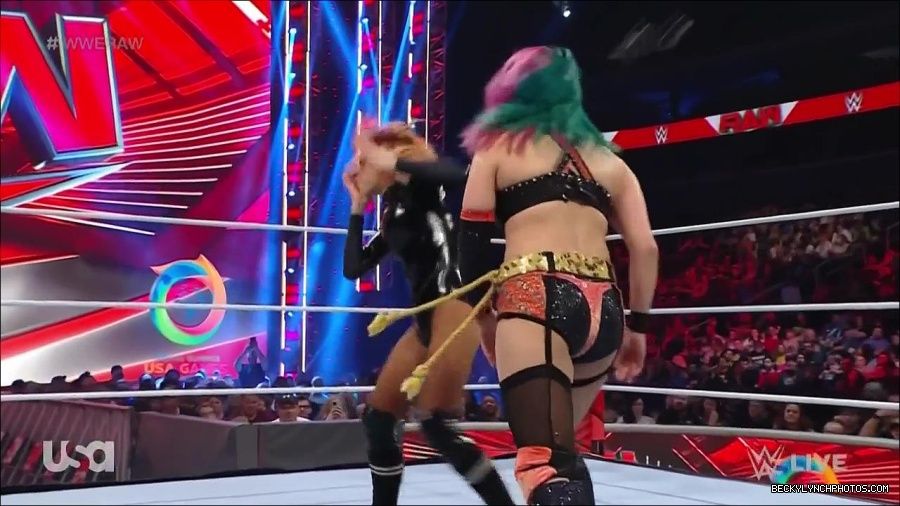 WWE_Monday_Night_Raw_2022_05_23_720p_HDTV_x264-NWCHD_mp4_007094594.jpg