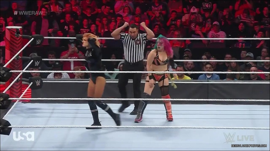 WWE_Monday_Night_Raw_2022_05_23_720p_HDTV_x264-NWCHD_mp4_007097397.jpg