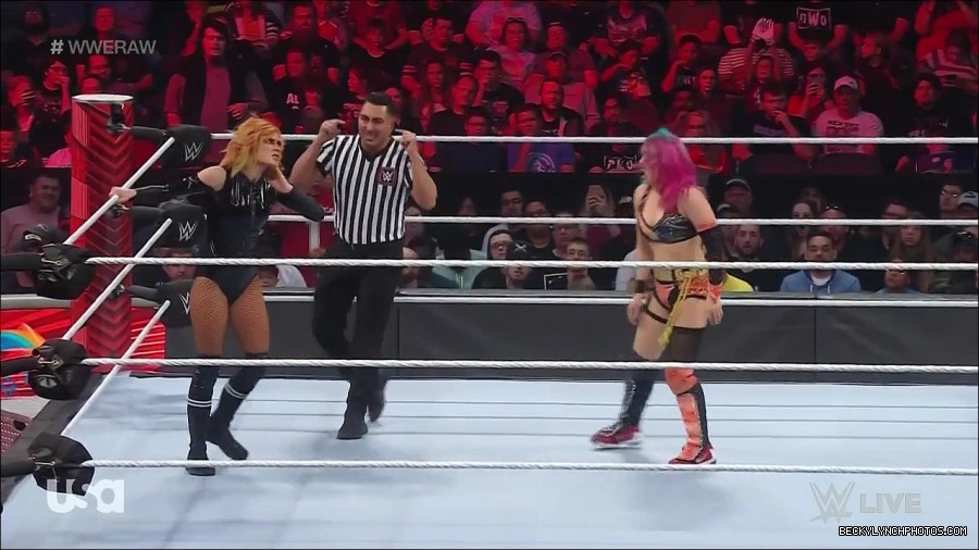 WWE_Monday_Night_Raw_2022_05_23_720p_HDTV_x264-NWCHD_mp4_007098598.jpg