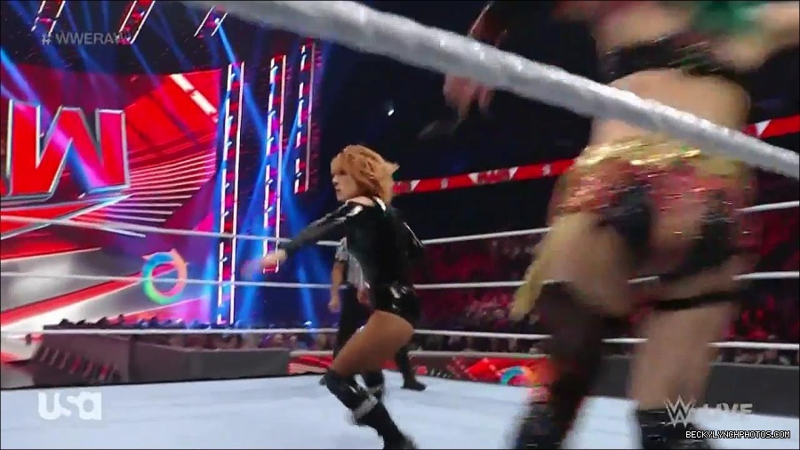 WWE_Monday_Night_Raw_2022_05_23_720p_HDTV_x264-NWCHD_mp4_007101802.jpg