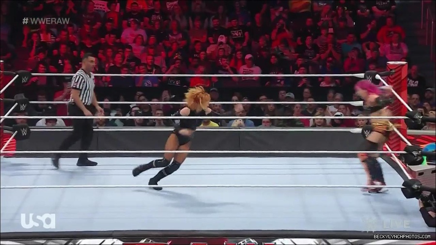 WWE_Monday_Night_Raw_2022_05_23_720p_HDTV_x264-NWCHD_mp4_007102202.jpg