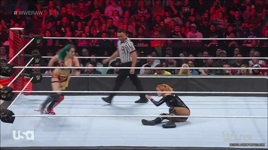 WWE_Monday_Night_Raw_2022_05_23_720p_HDTV_x264-NWCHD_mp4_007113413.jpg