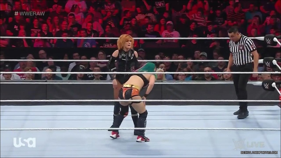 WWE_Monday_Night_Raw_2022_05_23_720p_HDTV_x264-NWCHD_mp4_007123023.jpg