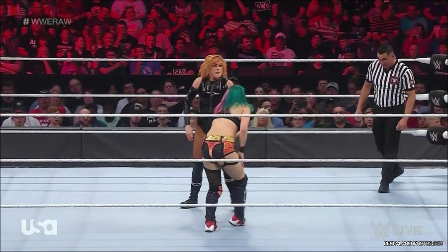 WWE_Monday_Night_Raw_2022_05_23_720p_HDTV_x264-NWCHD_mp4_007123423.jpg