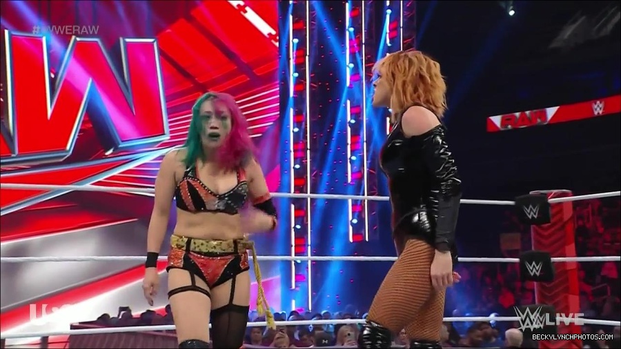 WWE_Monday_Night_Raw_2022_05_23_720p_HDTV_x264-NWCHD_mp4_007126226.jpg