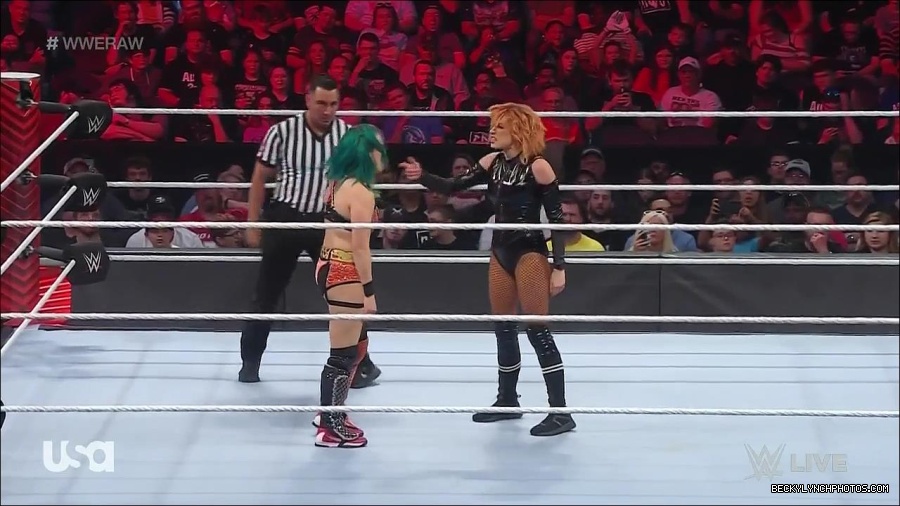 WWE_Monday_Night_Raw_2022_05_23_720p_HDTV_x264-NWCHD_mp4_007127828.jpg