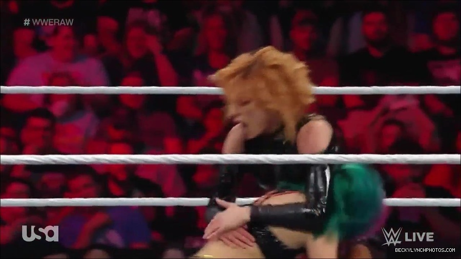 WWE_Monday_Night_Raw_2022_05_23_720p_HDTV_x264-NWCHD_mp4_007129029.jpg