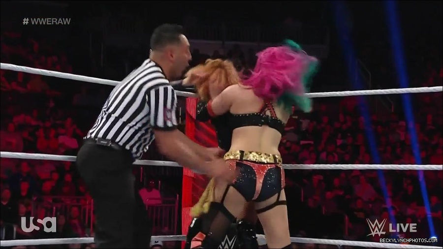 WWE_Monday_Night_Raw_2022_05_23_720p_HDTV_x264-NWCHD_mp4_007136636.jpg