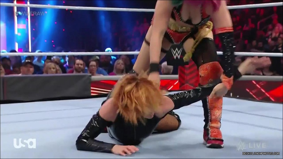 WWE_Monday_Night_Raw_2022_05_23_720p_HDTV_x264-NWCHD_mp4_007151852.jpg