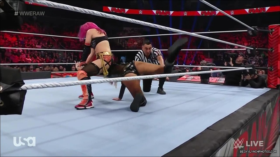 WWE_Monday_Night_Raw_2022_05_23_720p_HDTV_x264-NWCHD_mp4_007166266.jpg