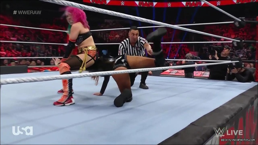 WWE_Monday_Night_Raw_2022_05_23_720p_HDTV_x264-NWCHD_mp4_007166666.jpg