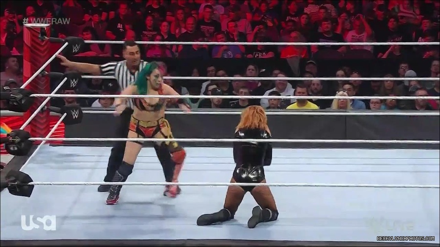 WWE_Monday_Night_Raw_2022_05_23_720p_HDTV_x264-NWCHD_mp4_007170670.jpg