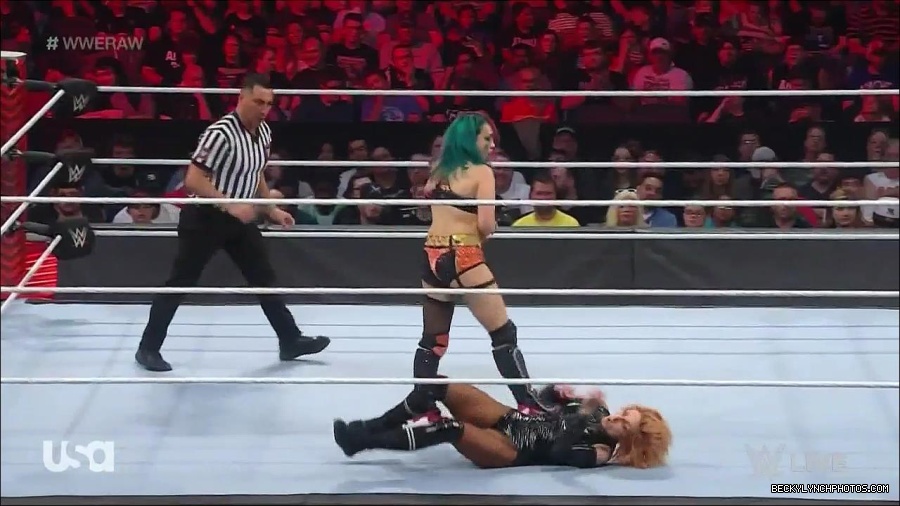 WWE_Monday_Night_Raw_2022_05_23_720p_HDTV_x264-NWCHD_mp4_007171872.jpg