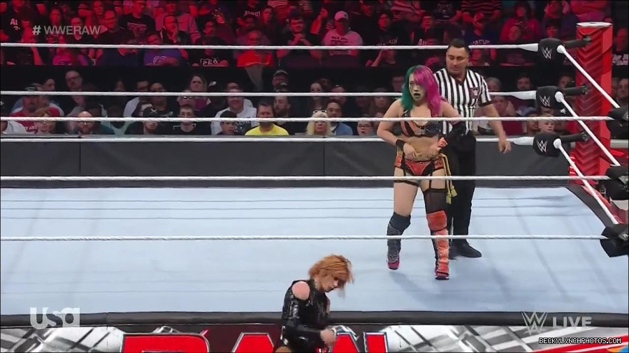 WWE_Monday_Night_Raw_2022_05_23_720p_HDTV_x264-NWCHD_mp4_007174274.jpg