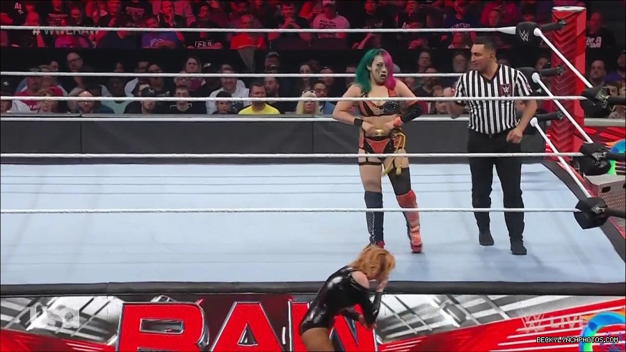 WWE_Monday_Night_Raw_2022_05_23_720p_HDTV_x264-NWCHD_mp4_007175075.jpg