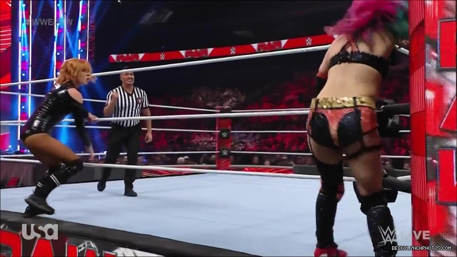 WWE_Monday_Night_Raw_2022_05_23_720p_HDTV_x264-NWCHD_mp4_007183483.jpg