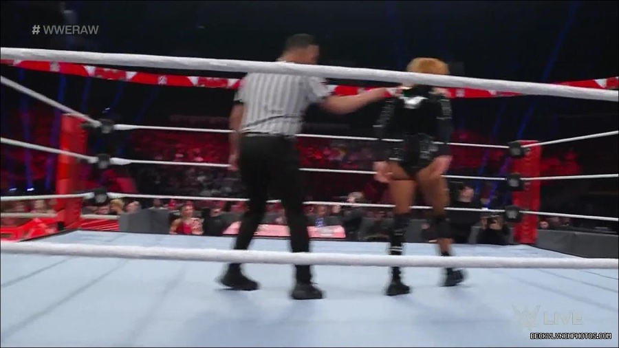 WWE_Monday_Night_Raw_2022_05_23_720p_HDTV_x264-NWCHD_mp4_007196297.jpg