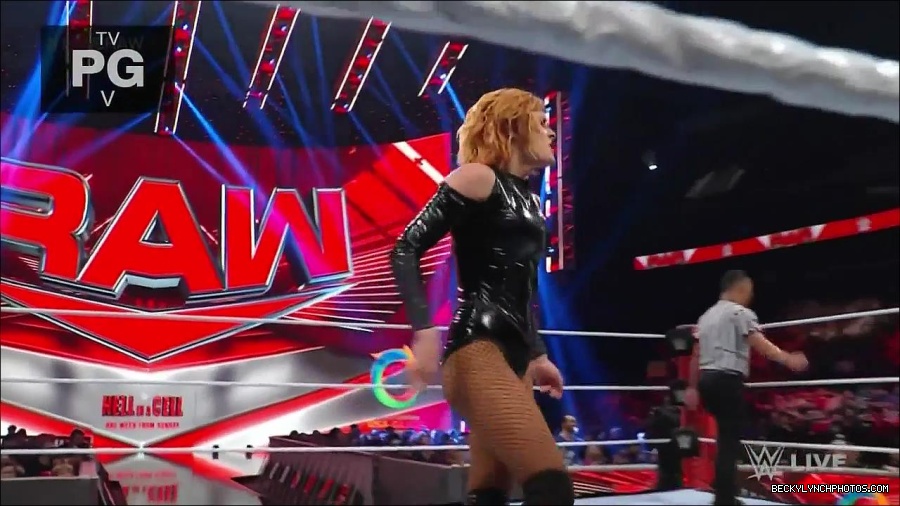 WWE_Monday_Night_Raw_2022_05_23_720p_HDTV_x264-NWCHD_mp4_007199099.jpg