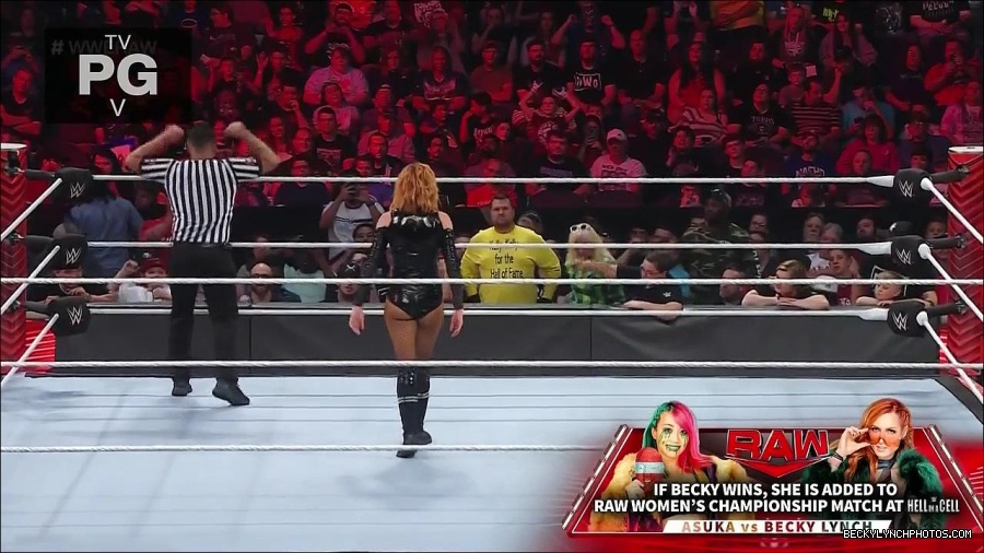 WWE_Monday_Night_Raw_2022_05_23_720p_HDTV_x264-NWCHD_mp4_007210311.jpg