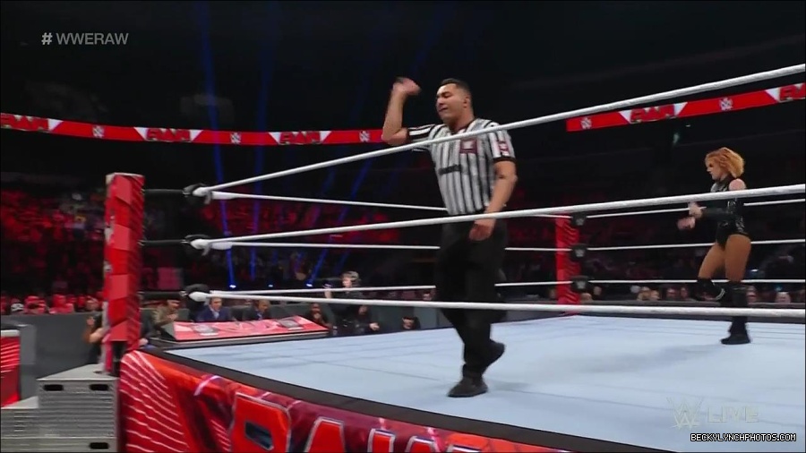 WWE_Monday_Night_Raw_2022_05_23_720p_HDTV_x264-NWCHD_mp4_007236737.jpg