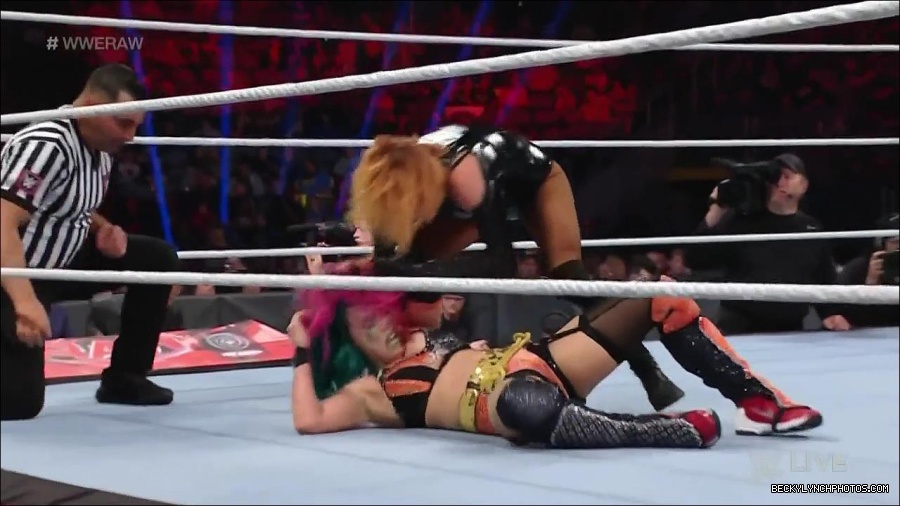 WWE_Monday_Night_Raw_2022_05_23_720p_HDTV_x264-NWCHD_mp4_007251952.jpg