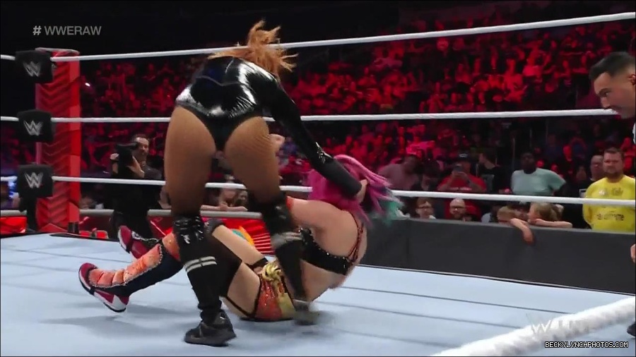 WWE_Monday_Night_Raw_2022_05_23_720p_HDTV_x264-NWCHD_mp4_007252353.jpg