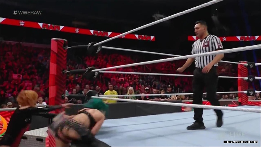 WWE_Monday_Night_Raw_2022_05_23_720p_HDTV_x264-NWCHD_mp4_007271171.jpg