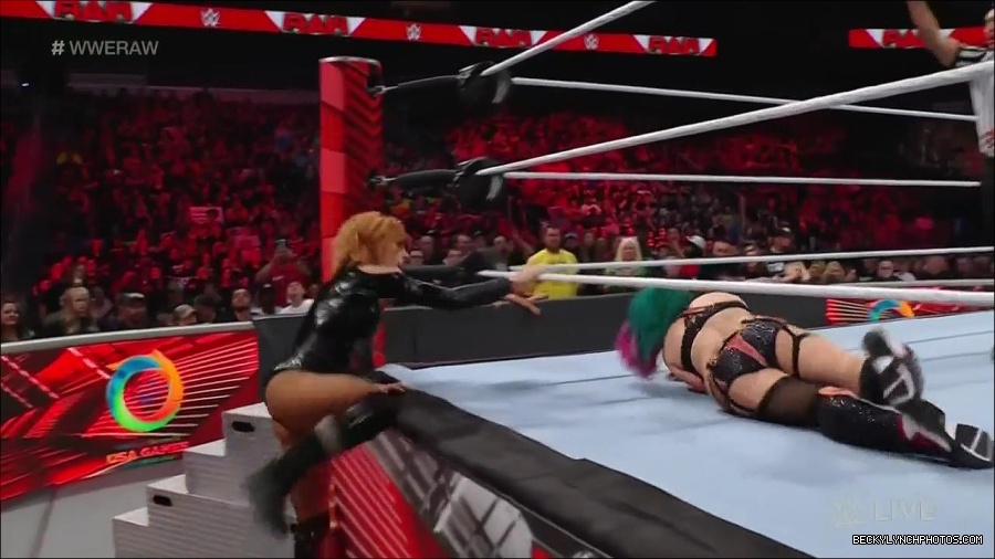 WWE_Monday_Night_Raw_2022_05_23_720p_HDTV_x264-NWCHD_mp4_007272373.jpg