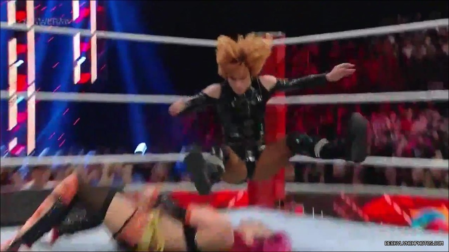 WWE_Monday_Night_Raw_2022_05_23_720p_HDTV_x264-NWCHD_mp4_007279580.jpg