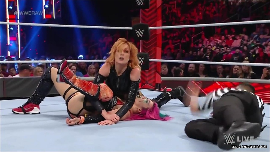 WWE_Monday_Night_Raw_2022_05_23_720p_HDTV_x264-NWCHD_mp4_007282783.jpg