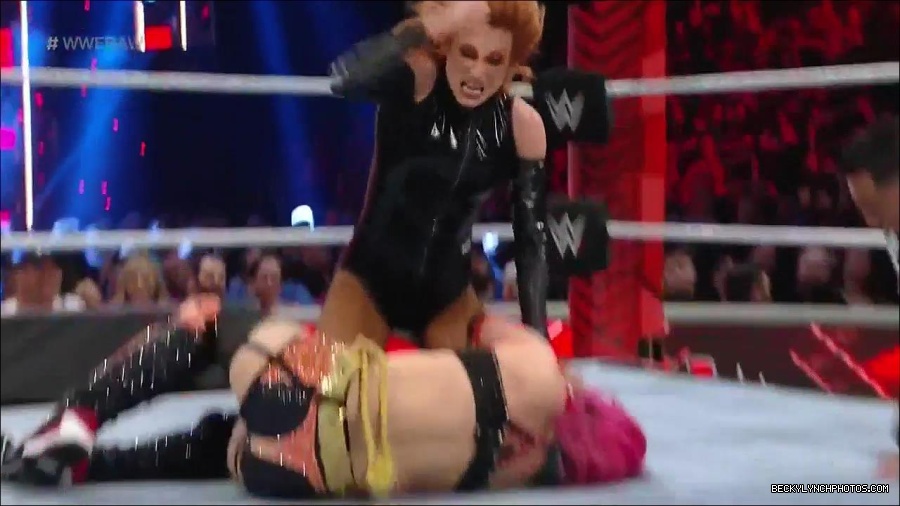 WWE_Monday_Night_Raw_2022_05_23_720p_HDTV_x264-NWCHD_mp4_007286787.jpg