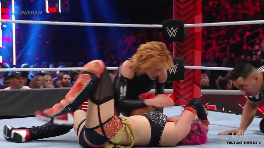 WWE_Monday_Night_Raw_2022_05_23_720p_HDTV_x264-NWCHD_mp4_007288789.jpg