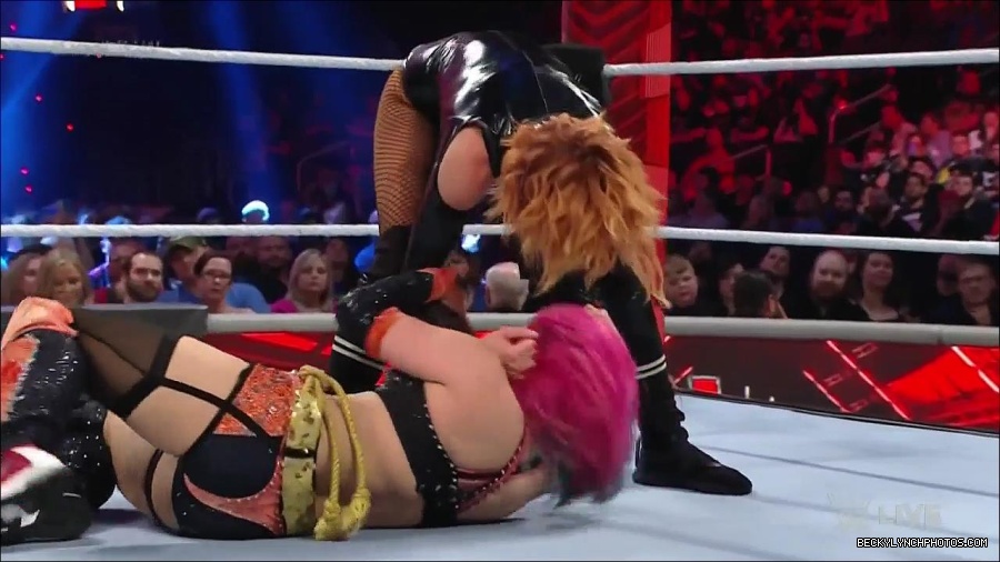 WWE_Monday_Night_Raw_2022_05_23_720p_HDTV_x264-NWCHD_mp4_007292393.jpg