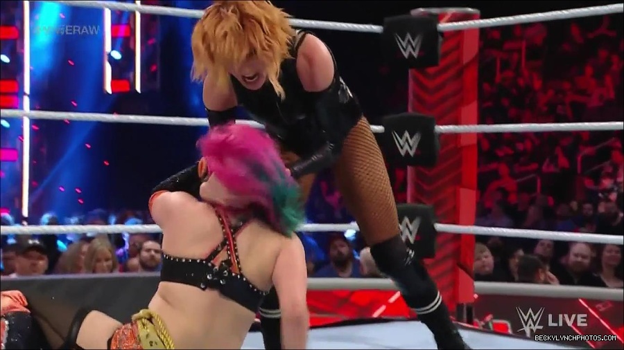 WWE_Monday_Night_Raw_2022_05_23_720p_HDTV_x264-NWCHD_mp4_007293193.jpg