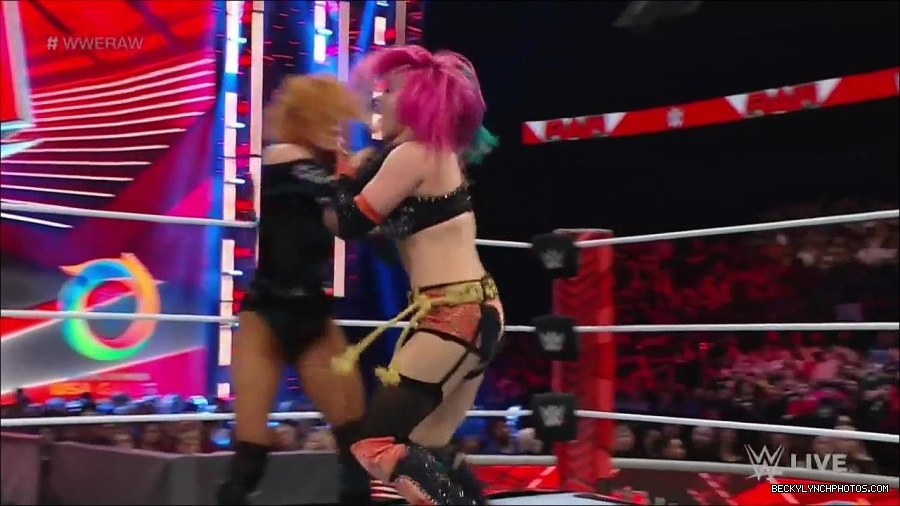 WWE_Monday_Night_Raw_2022_05_23_720p_HDTV_x264-NWCHD_mp4_007297197.jpg
