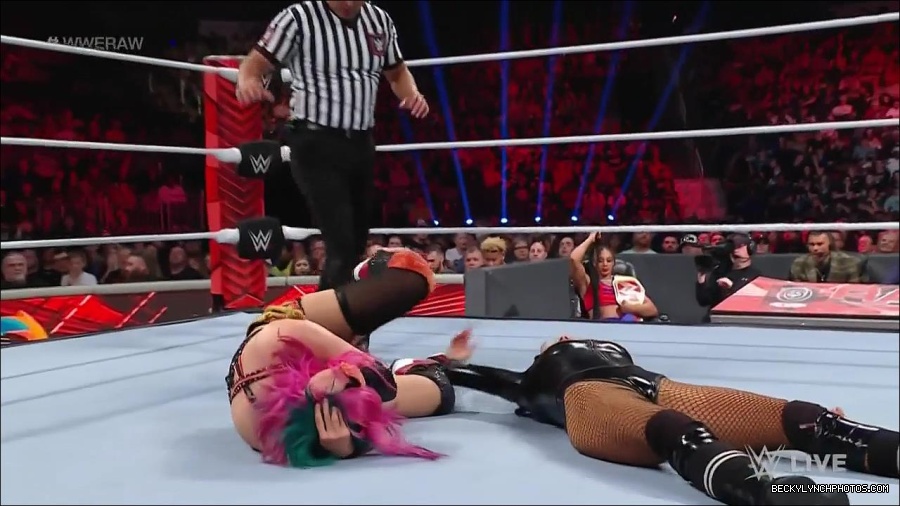 WWE_Monday_Night_Raw_2022_05_23_720p_HDTV_x264-NWCHD_mp4_007305606.jpg