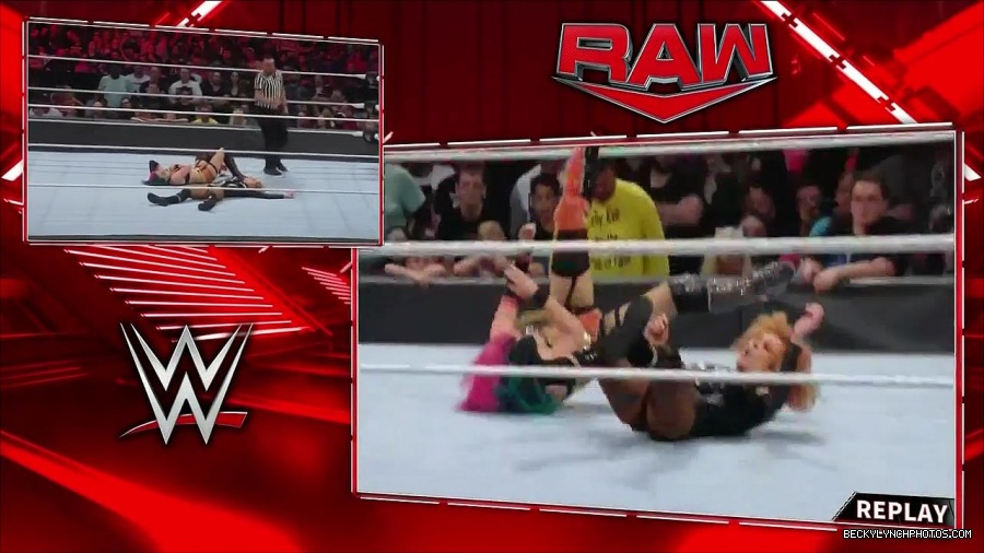 WWE_Monday_Night_Raw_2022_05_23_720p_HDTV_x264-NWCHD_mp4_007317217.jpg