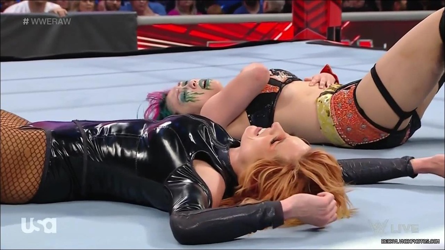 WWE_Monday_Night_Raw_2022_05_23_720p_HDTV_x264-NWCHD_mp4_007322823.jpg