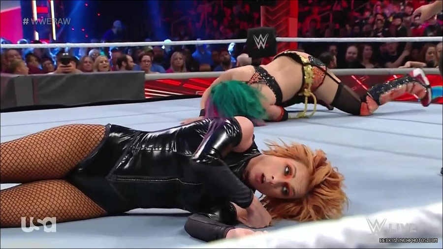 WWE_Monday_Night_Raw_2022_05_23_720p_HDTV_x264-NWCHD_mp4_007335235.jpg