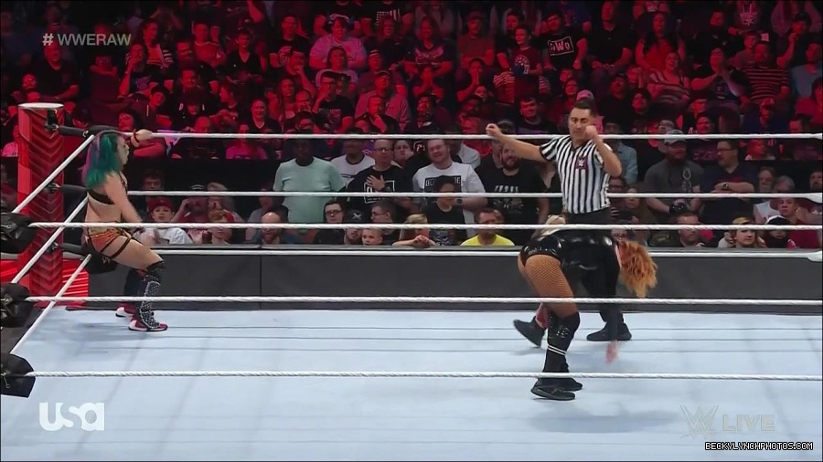 WWE_Monday_Night_Raw_2022_05_23_720p_HDTV_x264-NWCHD_mp4_007341241.jpg