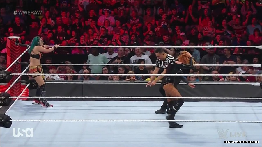 WWE_Monday_Night_Raw_2022_05_23_720p_HDTV_x264-NWCHD_mp4_007342042.jpg