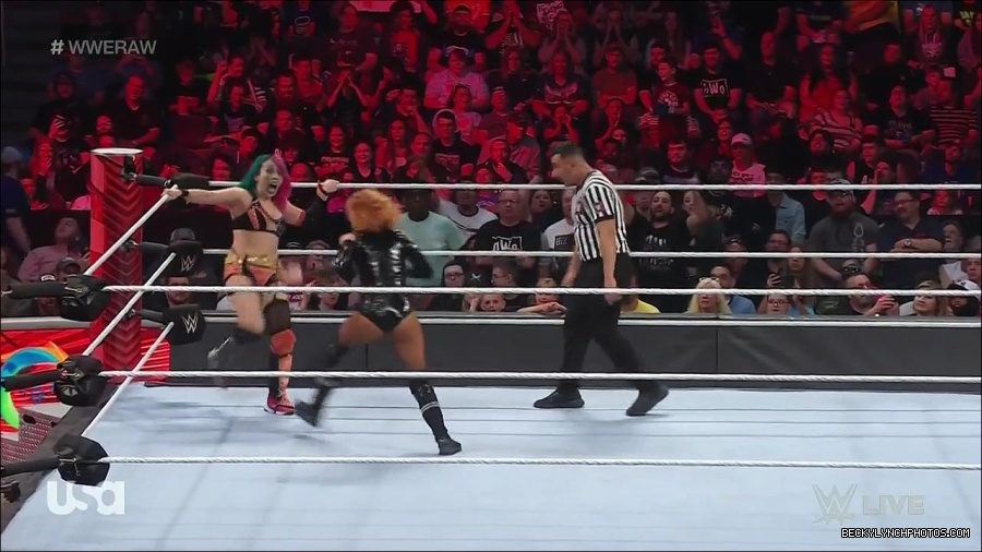 WWE_Monday_Night_Raw_2022_05_23_720p_HDTV_x264-NWCHD_mp4_007346847.jpg