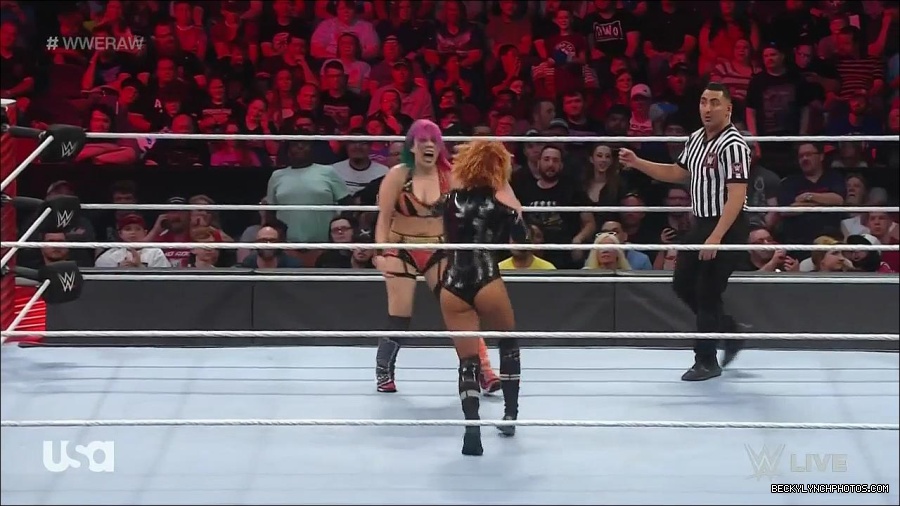 WWE_Monday_Night_Raw_2022_05_23_720p_HDTV_x264-NWCHD_mp4_007351251.jpg
