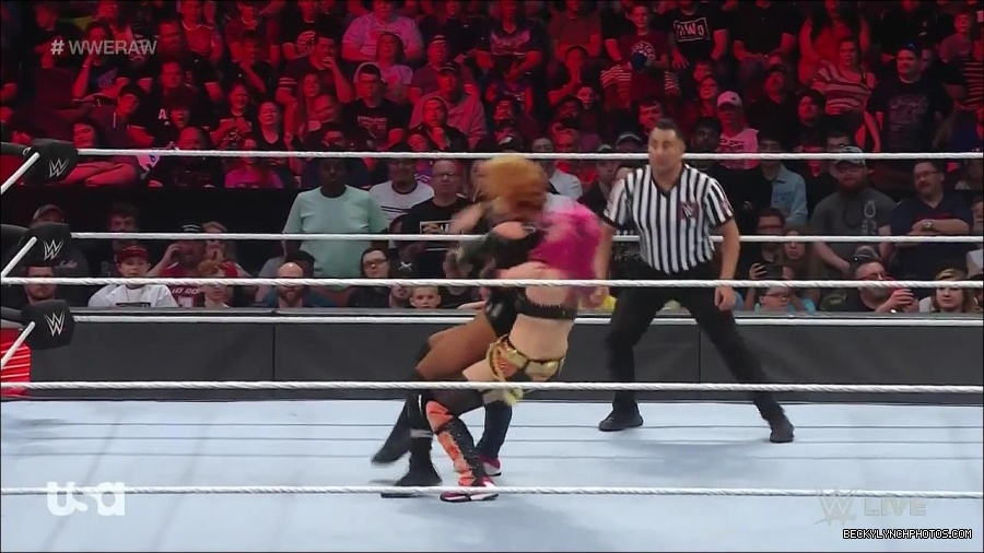 WWE_Monday_Night_Raw_2022_05_23_720p_HDTV_x264-NWCHD_mp4_007354855.jpg