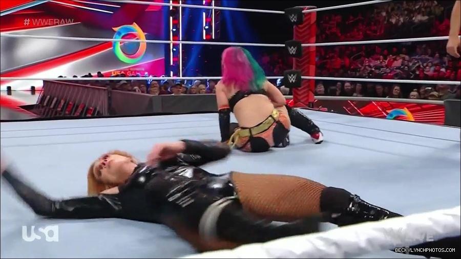 WWE_Monday_Night_Raw_2022_05_23_720p_HDTV_x264-NWCHD_mp4_007356457.jpg